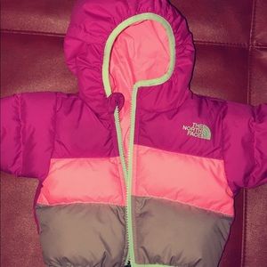 Baby girl reversible north-face coat